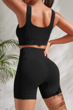 Kadın Siyah Kalın Askılı Yüksek Bel Şortlu Gecelik Takımı – Modern, Konforlu ve Günlük Kombinlere Uygun - Görsel 2