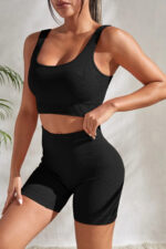 Kadın Siyah Kalın Askılı Yüksek Bel Şortlu Gecelik Takımı – Modern, Konforlu ve Günlük Kombinlere Uygun - Görsel 3