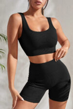 Kadın Siyah Kalın Askılı Yüksek Bel Şortlu Gecelik Takımı – Modern, Konforlu ve Günlük Kombinlere Uygun - Görsel 4