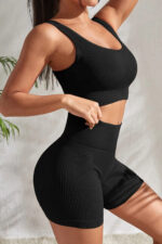 Kadın Siyah Kalın Askılı Yüksek Bel Şortlu Gecelik Takımı – Modern, Konforlu ve Günlük Kombinlere Uygun - Görsel 5