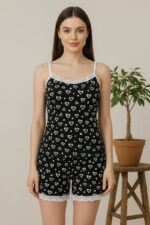 Kadın Siyah Kalp Desenli Askılı Şortlu Dantelli Pijama Takımı - Görsel 5