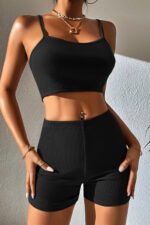 Kadın Siyah Şortlu Kaşkorse Gecelik Takım – Modern, Konforlu ve Günlük Kombinlere Uygun - Görsel 5