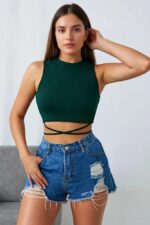 Kadın Yeşil Çapraz Bağlamalı Crop Top Büstiyer – Modern ve Şık Tasarım - Görsel 3
