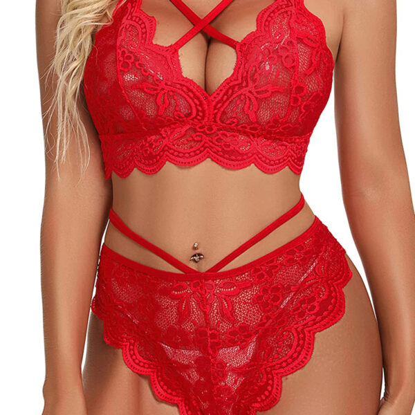 Kırmızı Çapraz Ip Detaylı Şık Sütyen Külot Takım